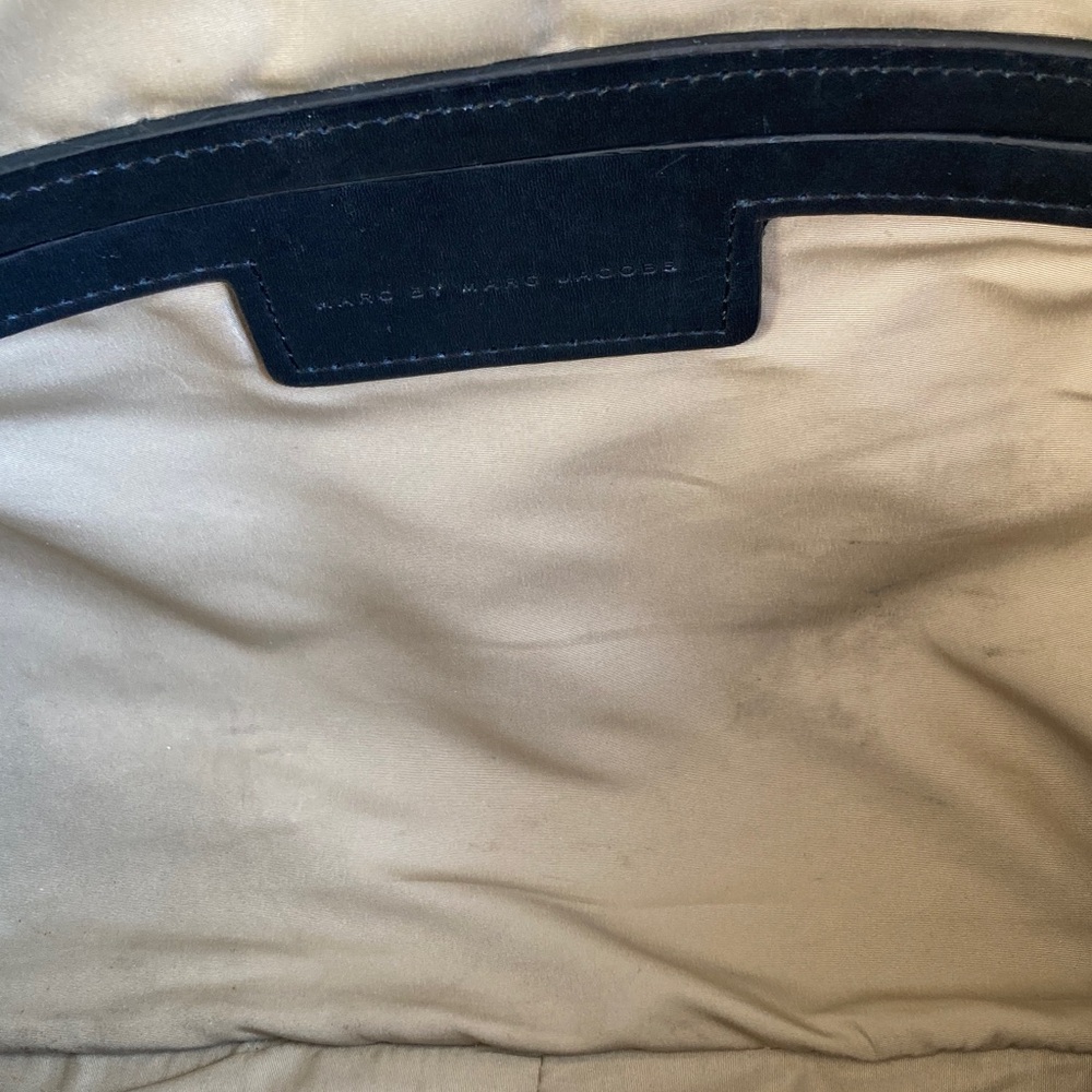 Marc by Marc Jacobs black leather messenger/crossbody/laptop bag - Picture 16 of 17